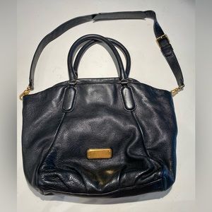 Marc Jacobs medium size tote with shoulder strap